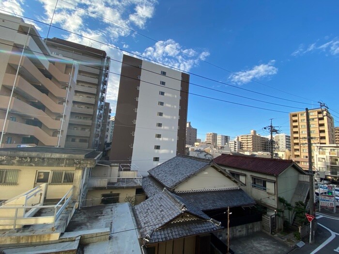 物件内観写真16　(室内からの展望)