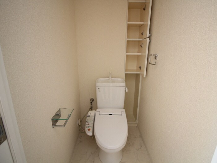 物件内観写真16　(トイレ)