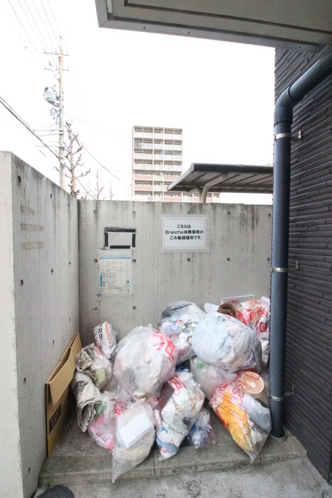 物件外観写真6　(建物設備)