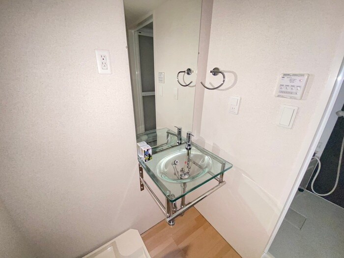 物件内観写真11　(洗面)