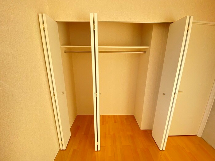 物件内観写真15　(収納)