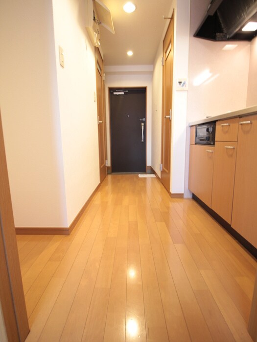 物件内観写真18　(廊下)
