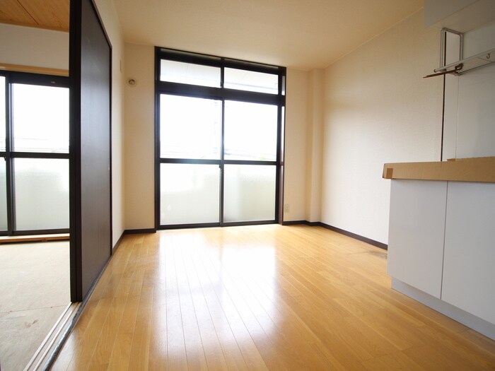 物件内観写真7　(居室)