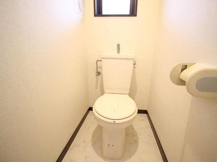 物件内観写真13　(トイレ)