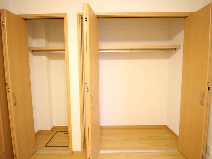 物件内観写真13　(収納)