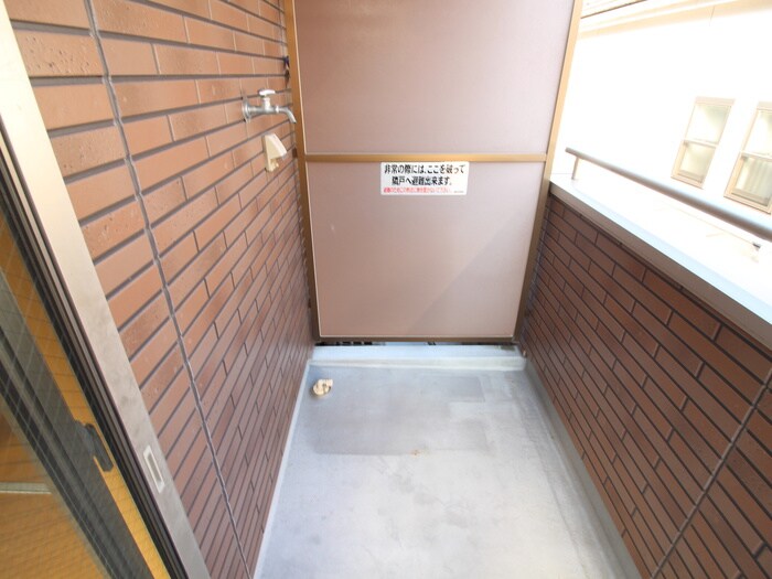 物件内観写真15　(洗濯機置場)