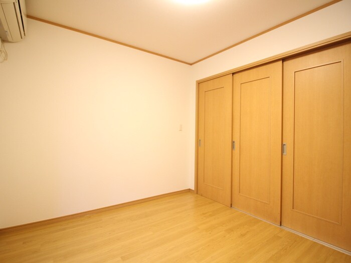 物件内観写真18　(居室)