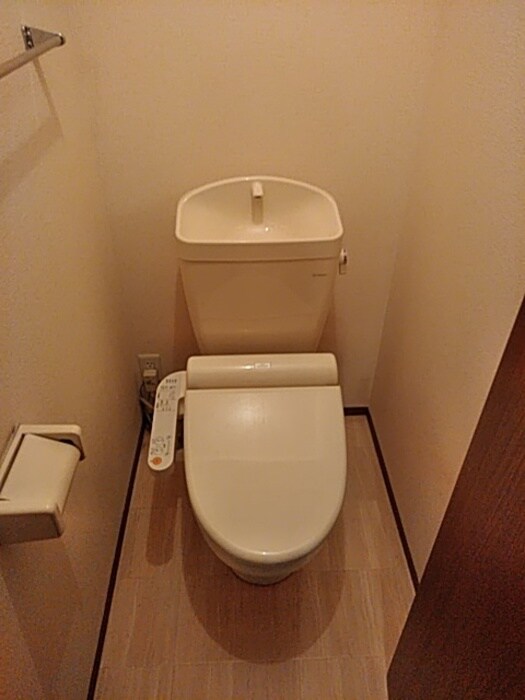 物件内観写真9　(トイレ)