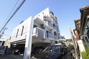 ファ－スト尼ヶ坂外観写真