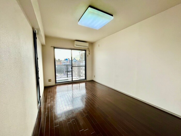 物件内観写真7　(居室)