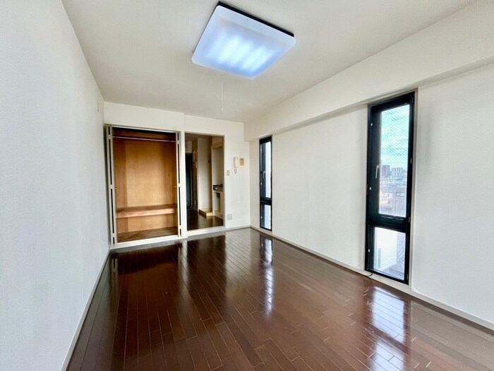 物件内観写真9　(居室)