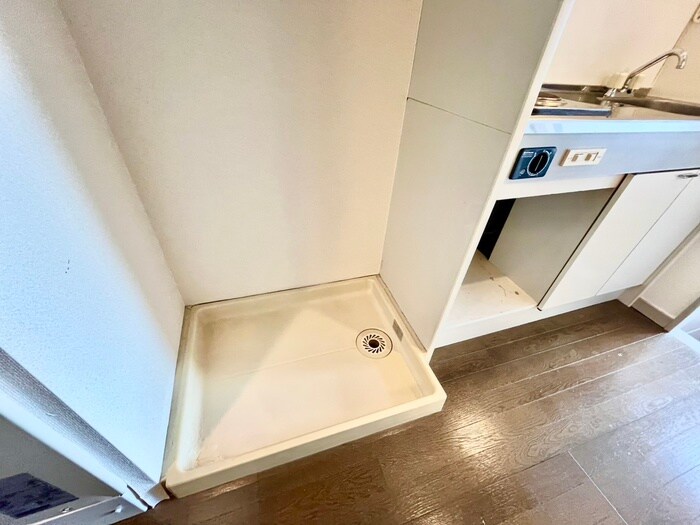 物件内観写真13　(洗濯機置場)