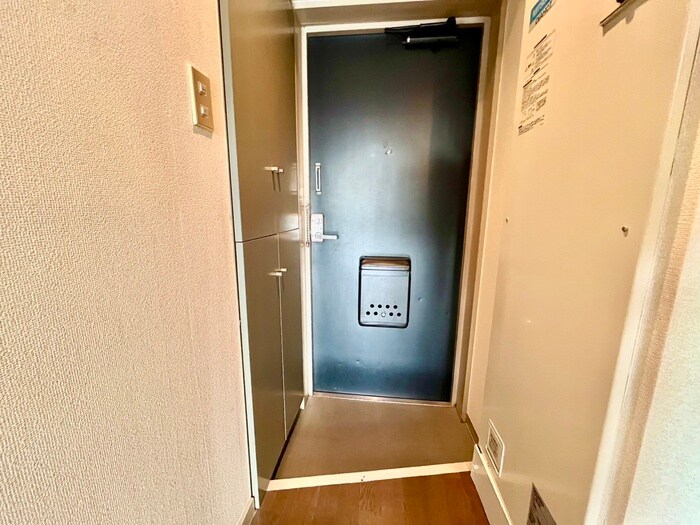 物件内観写真19　(玄関)