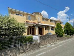 リ－フレット外観写真