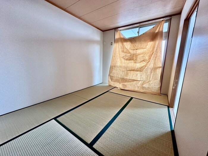 物件内観写真10　(居室)