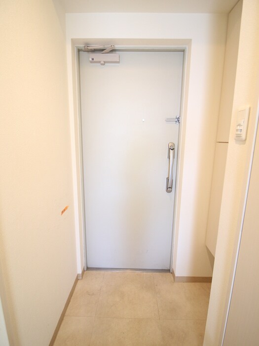 フォレルの玄関