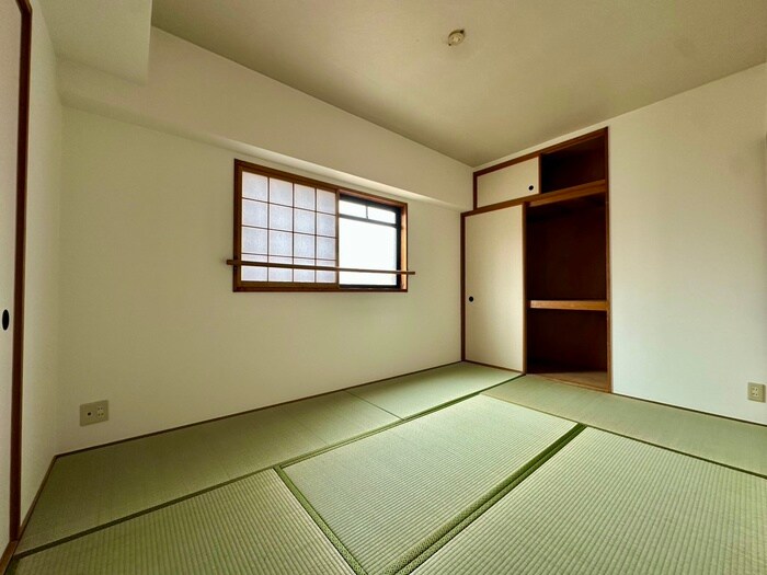 物件内観写真9　(居室)