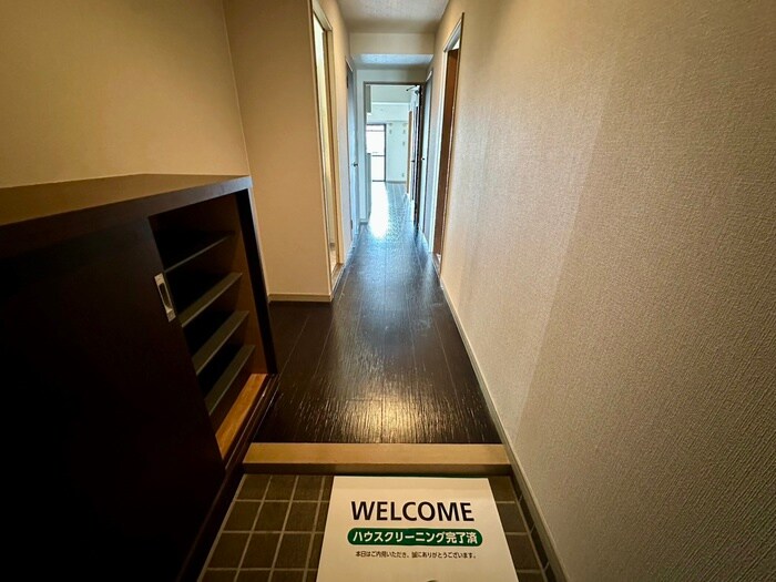 物件内観写真19　(玄関)