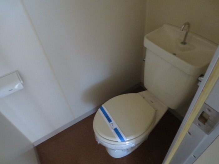 物件内観写真12　(トイレ)