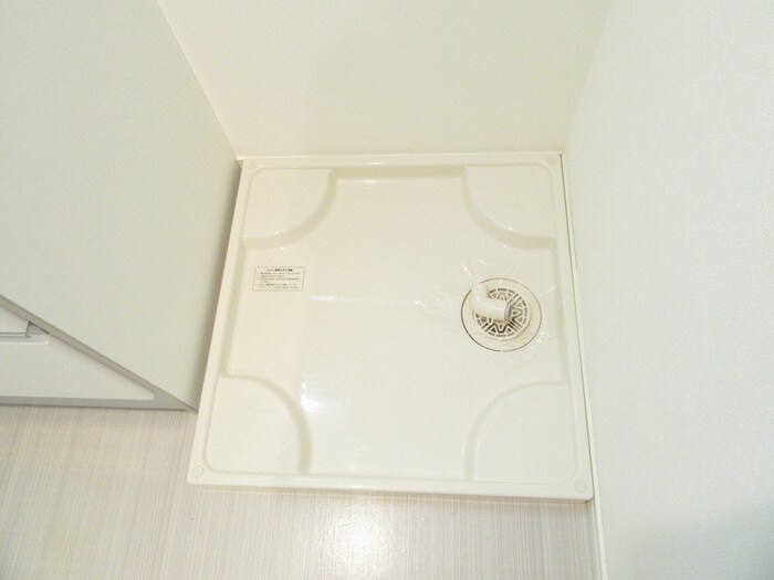 物件内観写真17　(洗濯機置場)