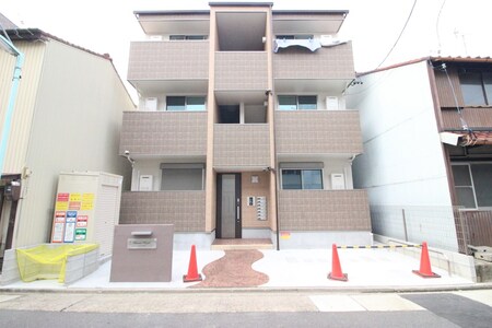 Floresta　Honjin外観写真