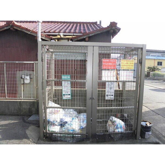 物件外観写真6　(建物設備)