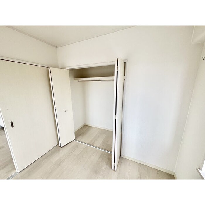 物件内観写真15　(収納)