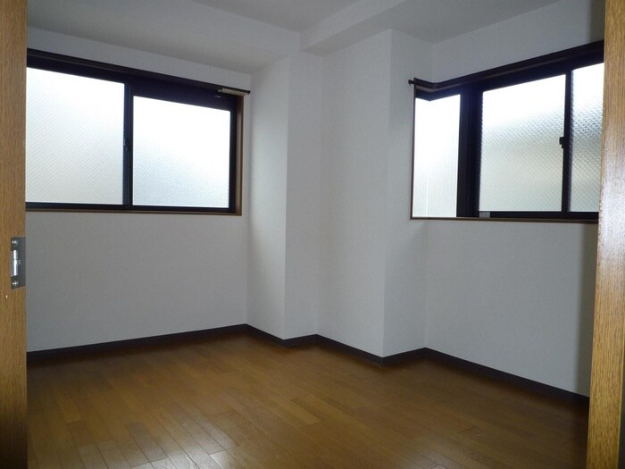 物件内観写真11　(居室)