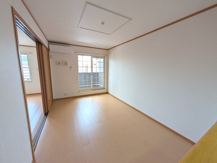 物件内観写真8　(居室)