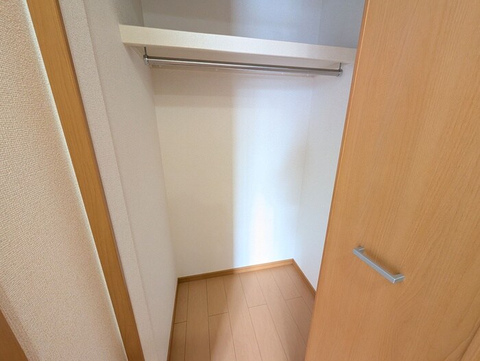 物件内観写真15　(収納)