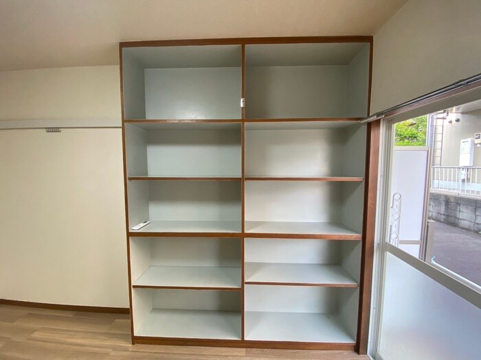 物件内観写真12　(収納)