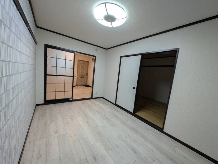 物件内観写真7　(居室)