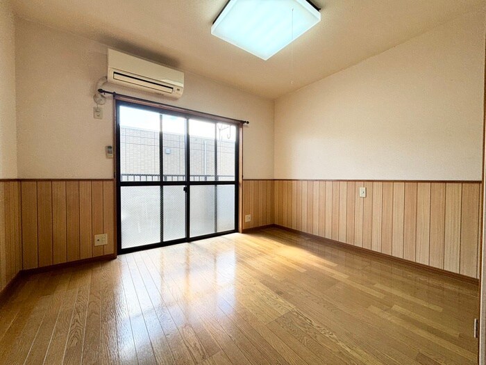 物件内観写真8　(居室)