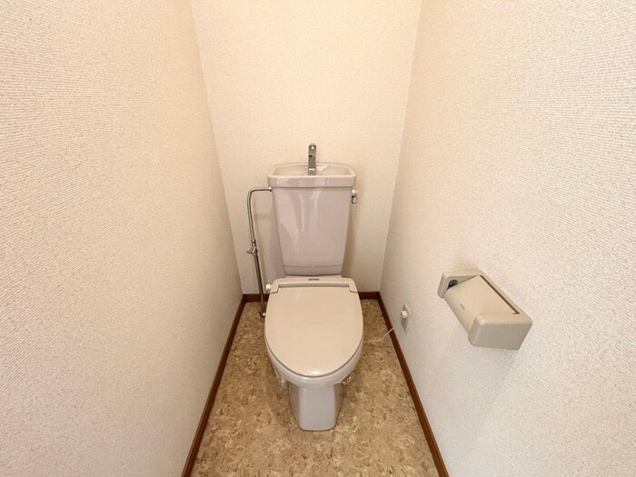 物件内観写真11　(トイレ)