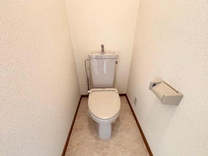 物件内観写真11　(トイレ)