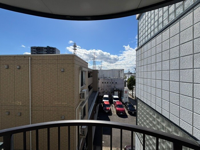 物件内観写真16　(室内からの展望)