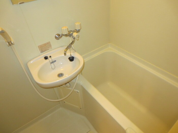 物件内観写真12　(バス／シャワールーム等)