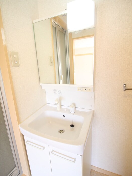 物件内観写真11　(洗面)