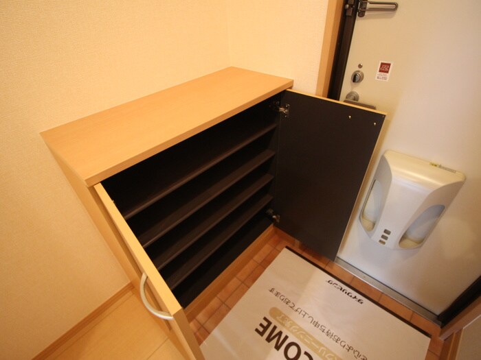 物件内観写真14　(靴箱)