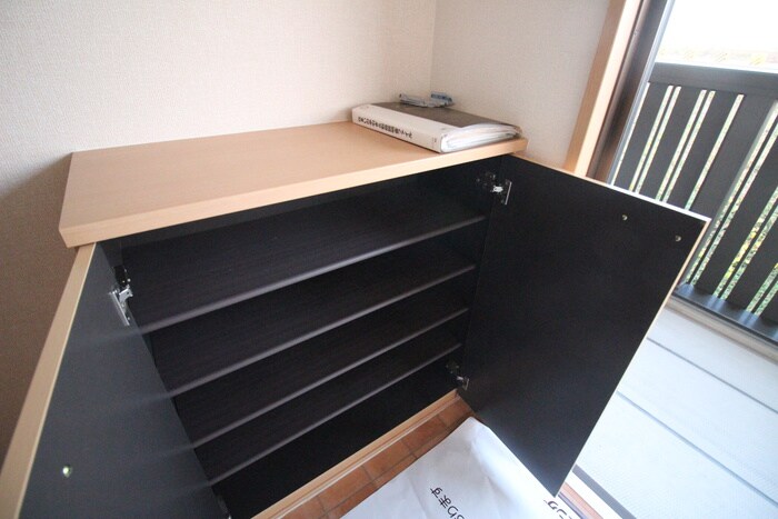 物件内観写真16　(靴箱)