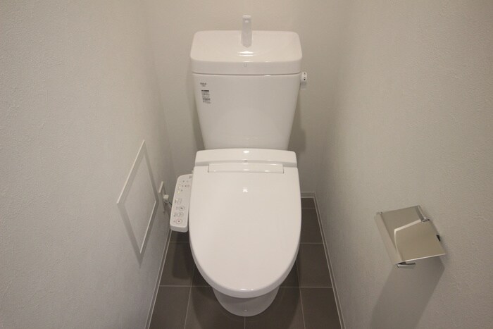 物件内観写真8　(トイレ)