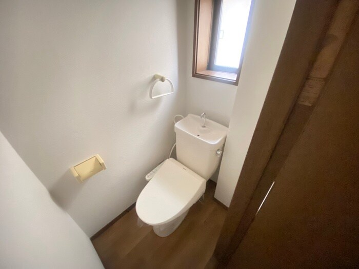 物件内観写真18　(トイレ)