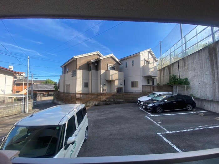 物件内観写真22　(室内からの展望)