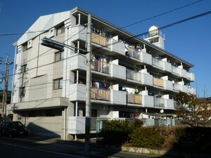 エクセラ歌里外観写真
