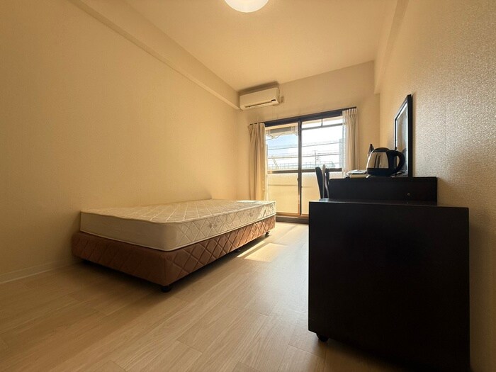 物件内観写真8　(居室)