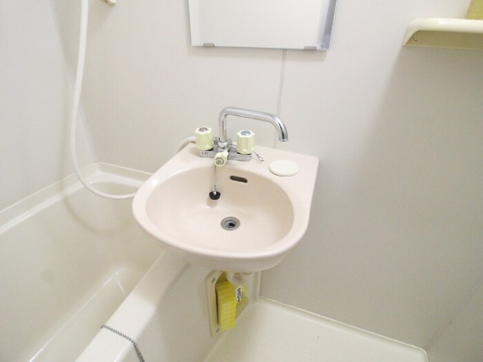 物件内観写真10　(洗面)