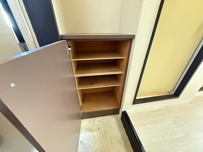 物件内観写真17　(靴箱)