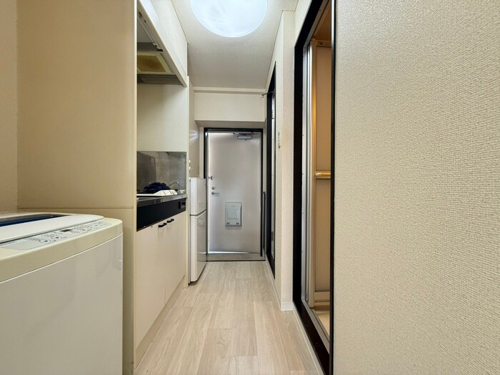 物件内観写真20　(廊下)