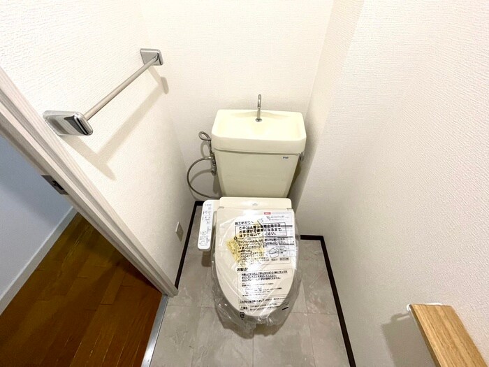 物件内観写真15　(トイレ)