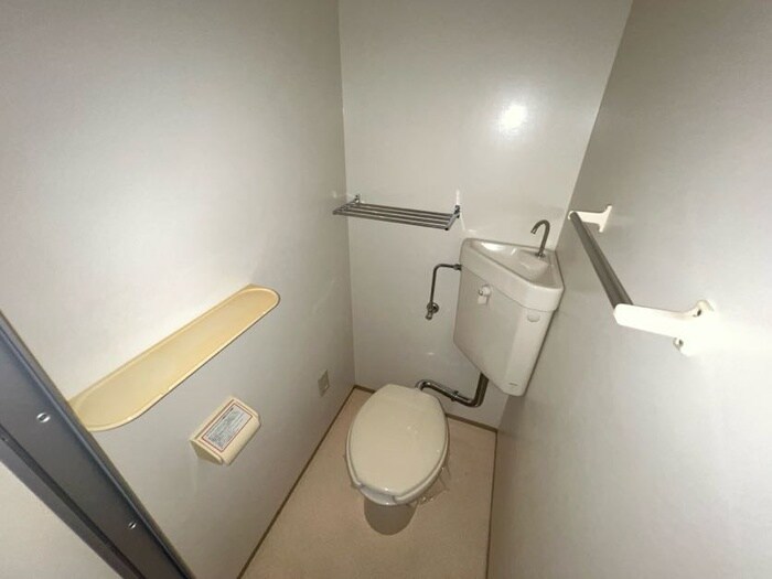物件内観写真13　(トイレ)